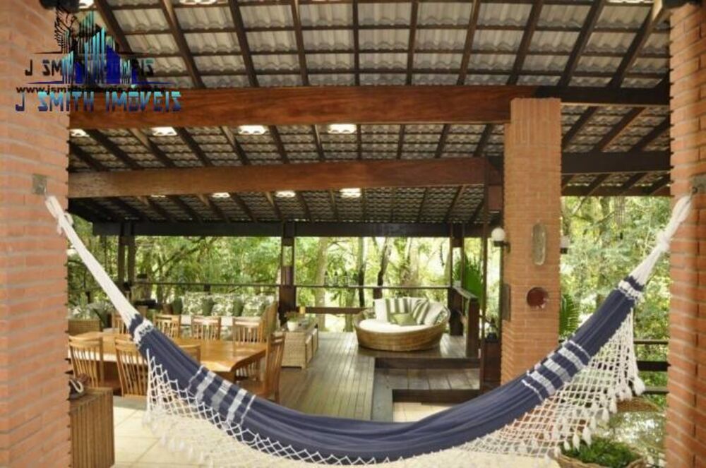 Casa de Condomínio à venda com 4 quartos, 540m² - Foto 2