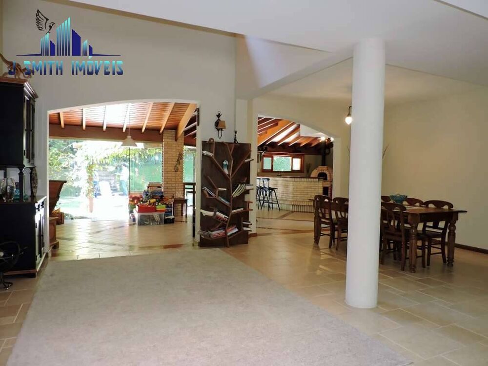Casa, 4 quartos, 443 m² - Foto 1
