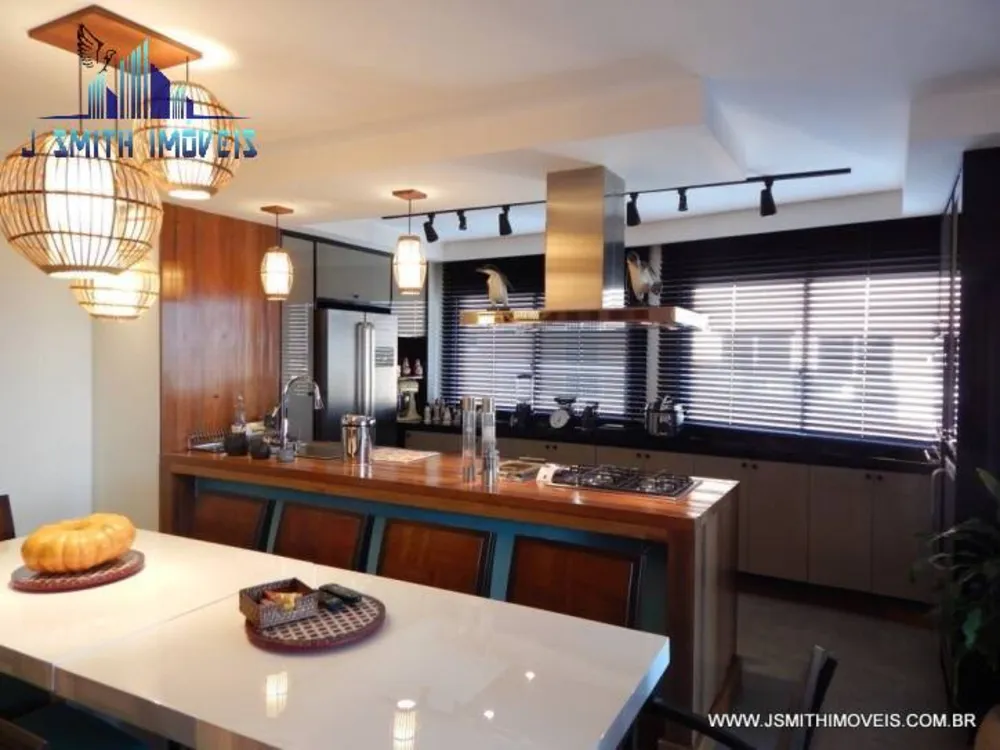Apartamento, 3 quartos, 196 m² - Foto 1