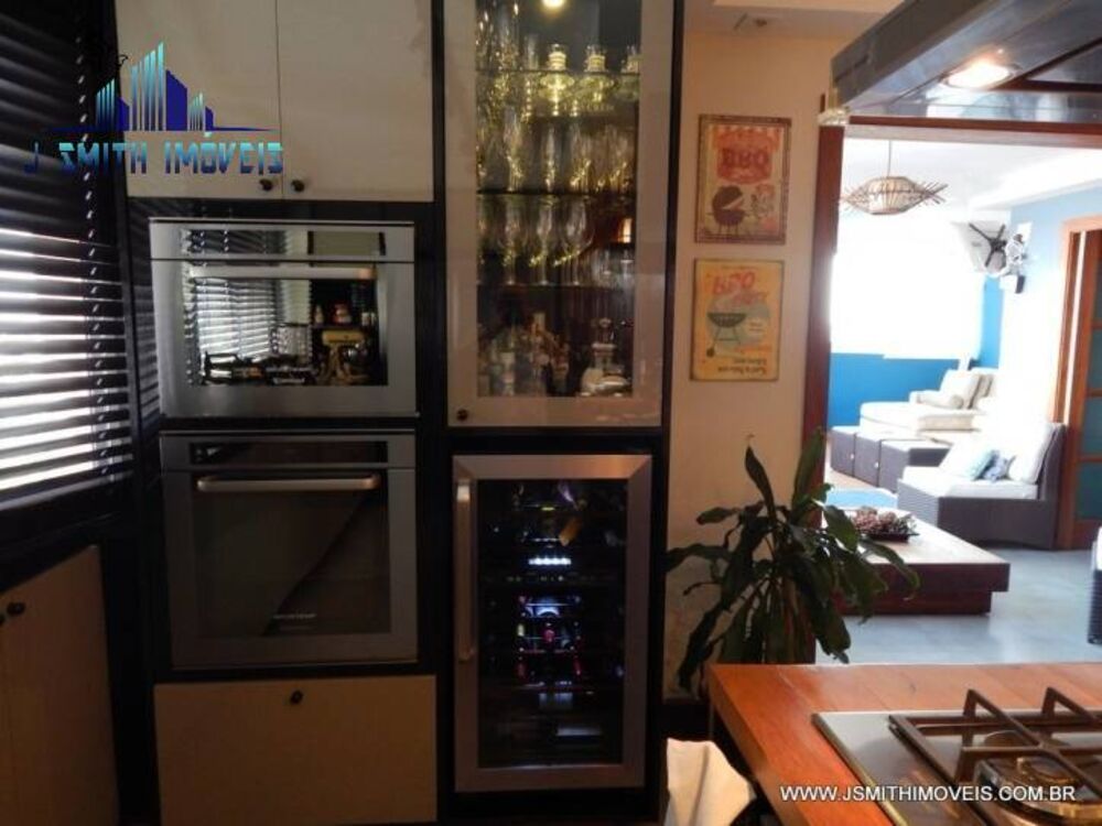 Apartamento, 3 quartos, 196 m² - Foto 2