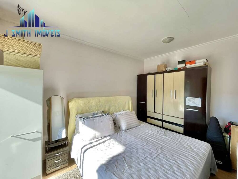 Casa à venda com 3 quartos, 335m² - Foto 4