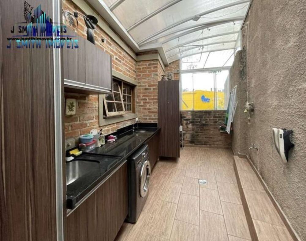 Casa à venda com 3 quartos, 180m² - Foto 4