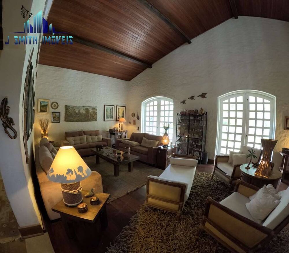 Casa à venda com 4 quartos, 692m² - Foto 2