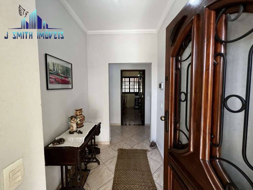 Casa à venda com 4 quartos, 247m² - Foto 4