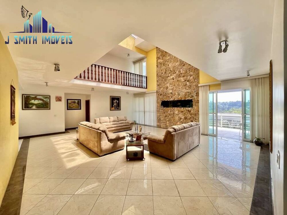 Casa à venda e aluguel com 6 quartos, 1200m² - Foto 4