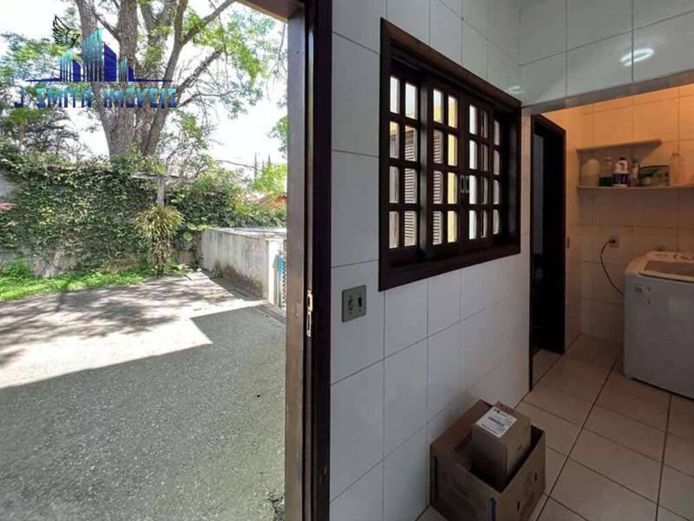 Casa, 3 quartos, 2380 m² - Foto 4