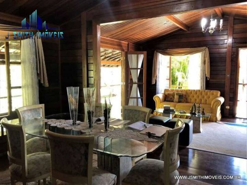 Casa de Condomínio à venda com 3 quartos, 237m² - Foto 2