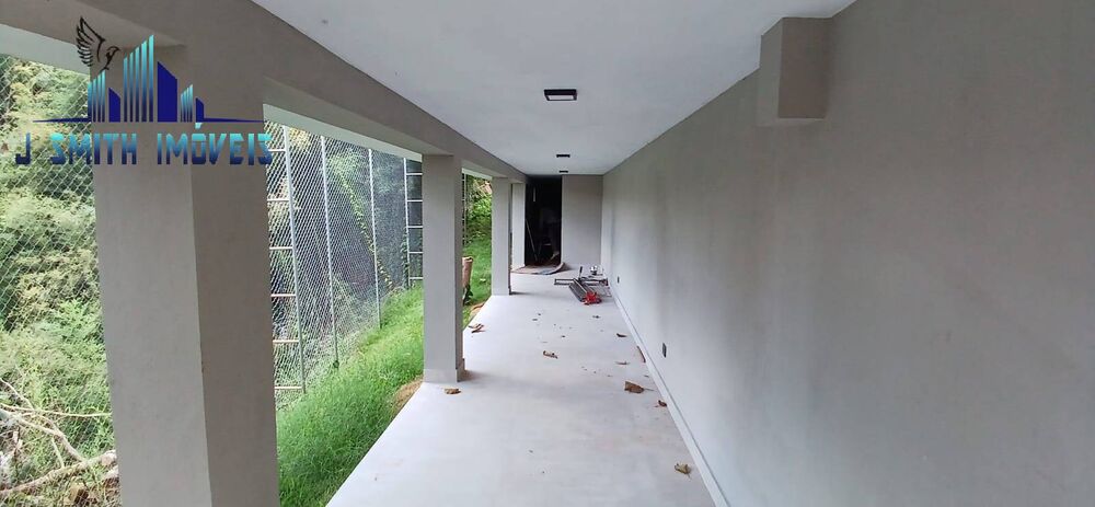 Casa à venda com 4 quartos, 272m² - Foto 4