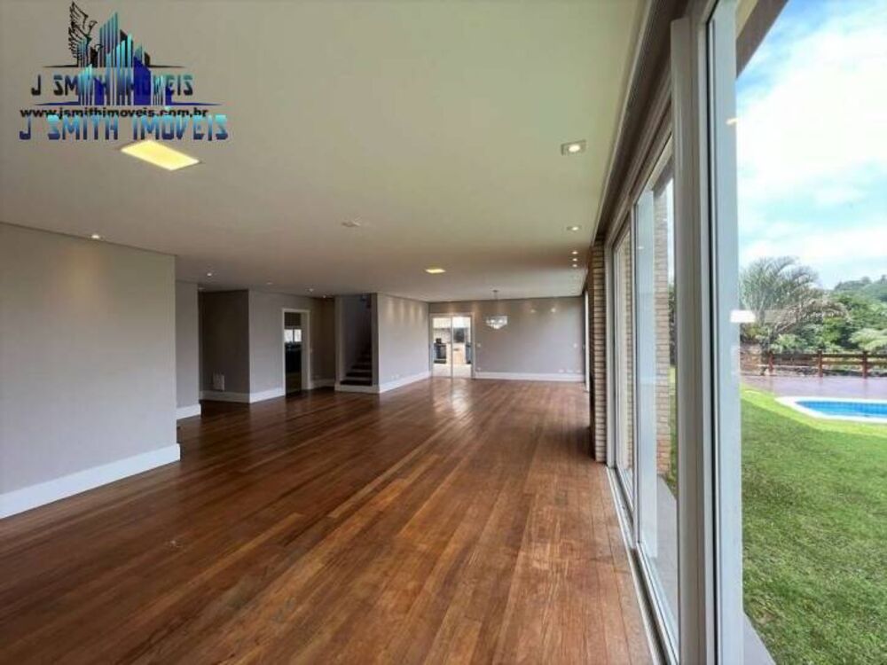 Casa à venda e aluguel com 4 quartos, 493m² - Foto 1