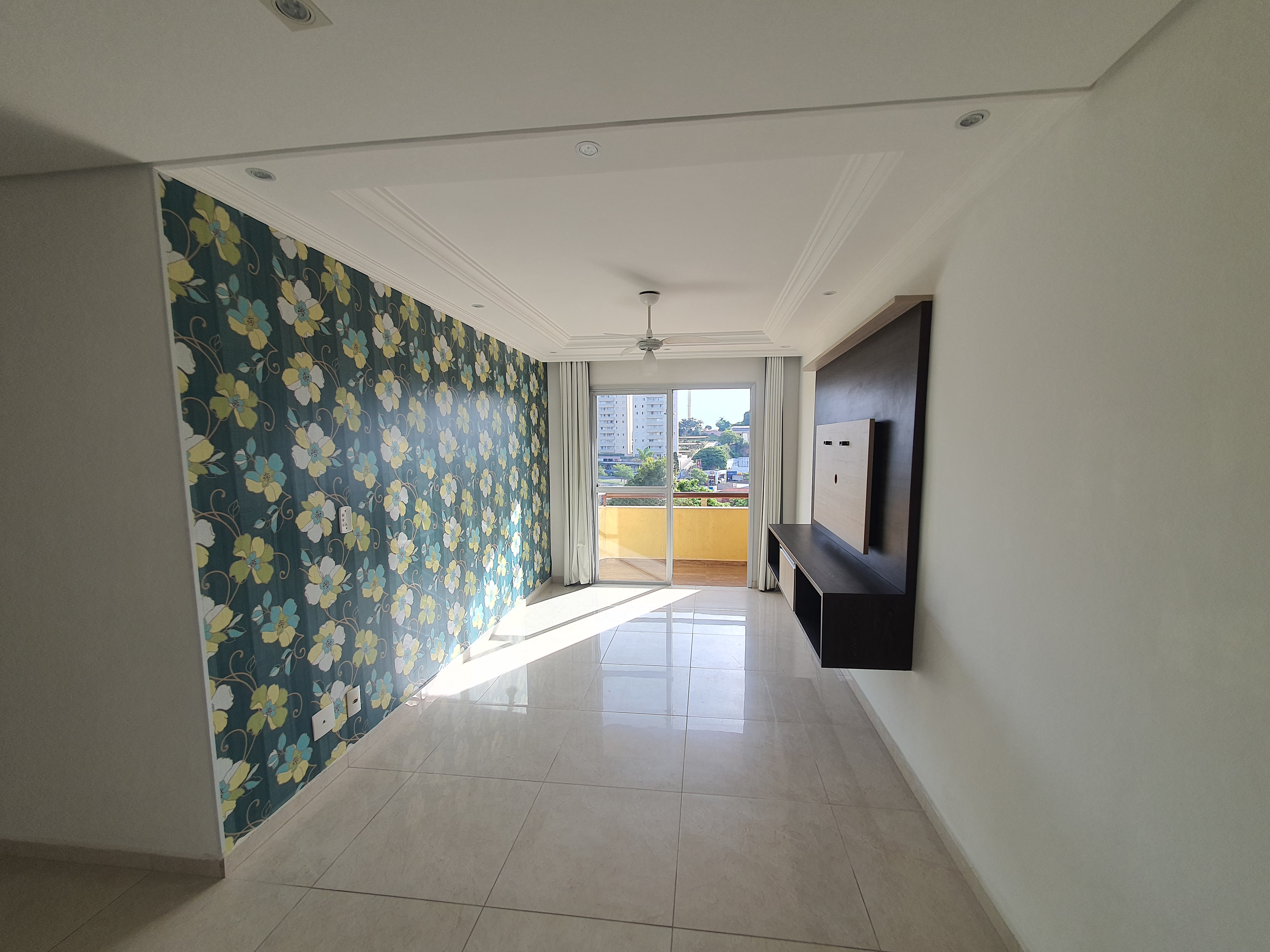 Apartamento para alugar com 2 quartos, 70m² - Foto 12