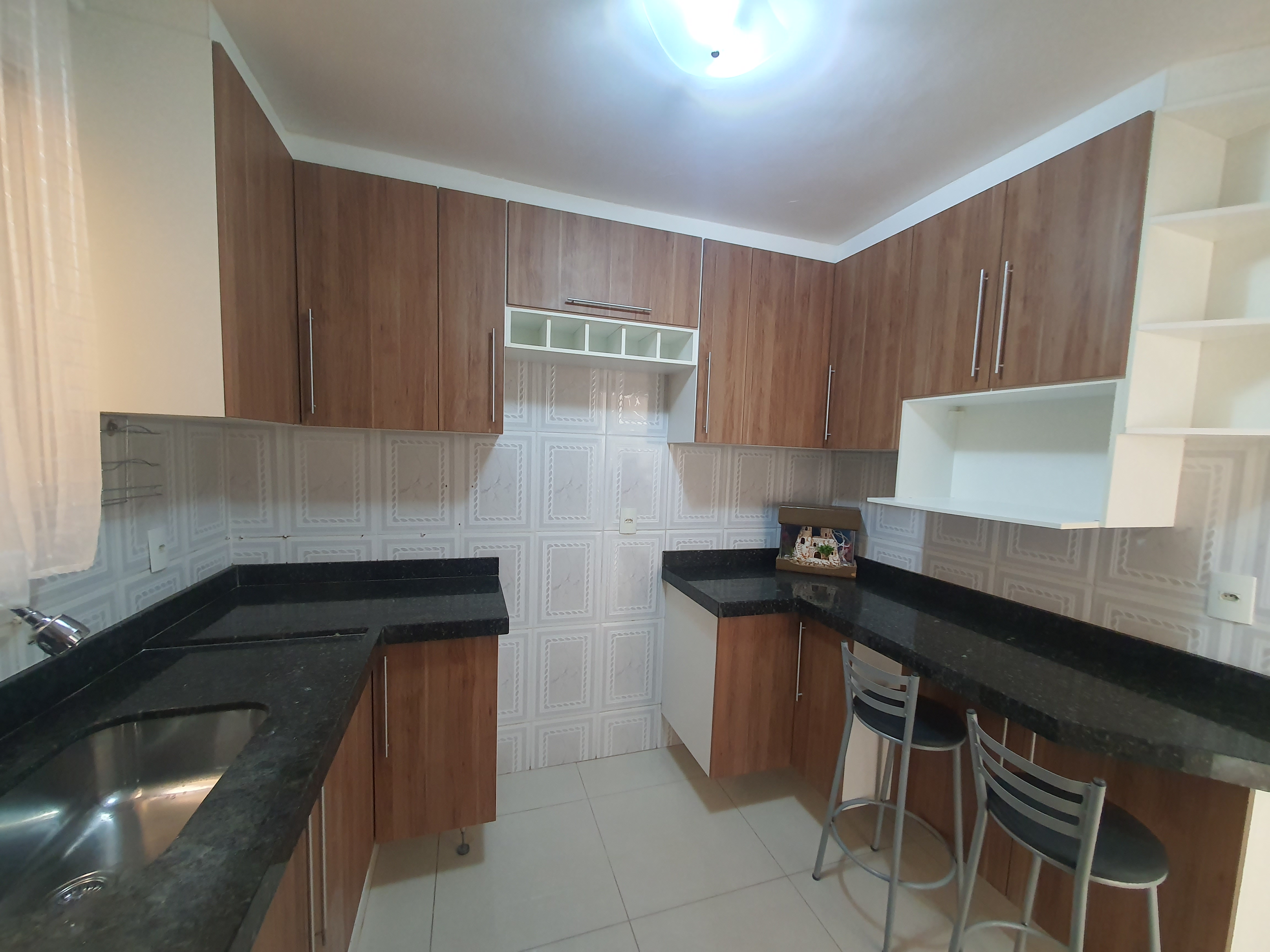 Apartamento para alugar com 2 quartos, 70m² - Foto 13