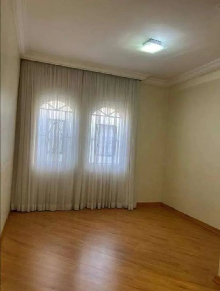 Sobrado, 4 quartos, 221 m² - Foto 2
