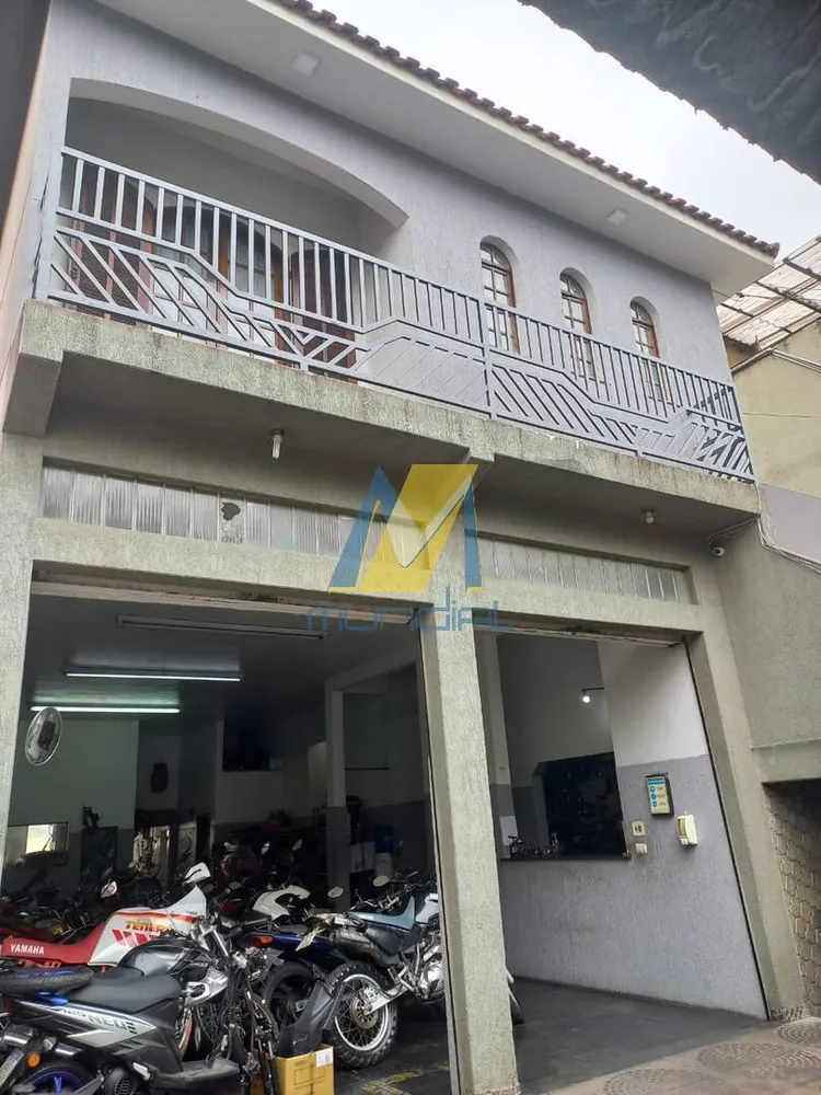 Casa, 3 quartos, 326 m² - Foto 1