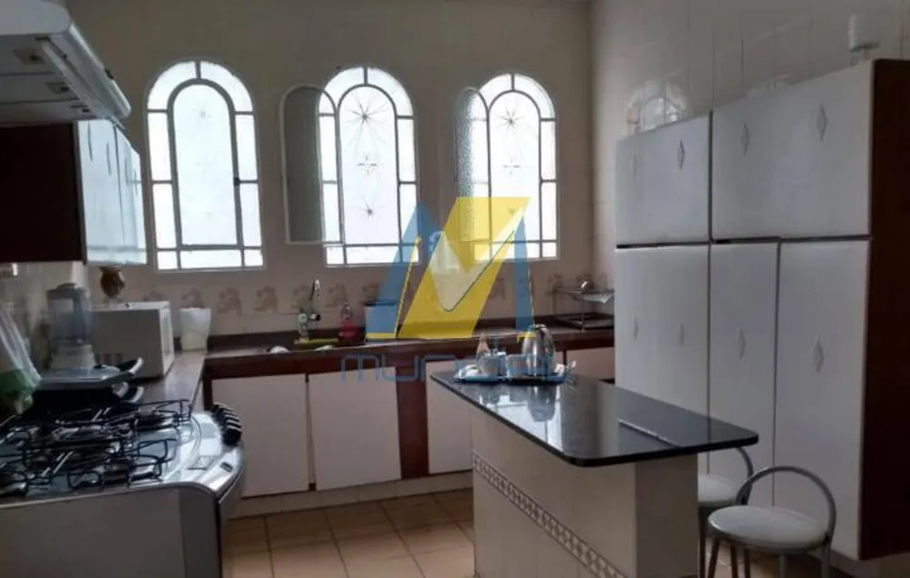 Sobrado, 5 quartos, 328 m² - Foto 4