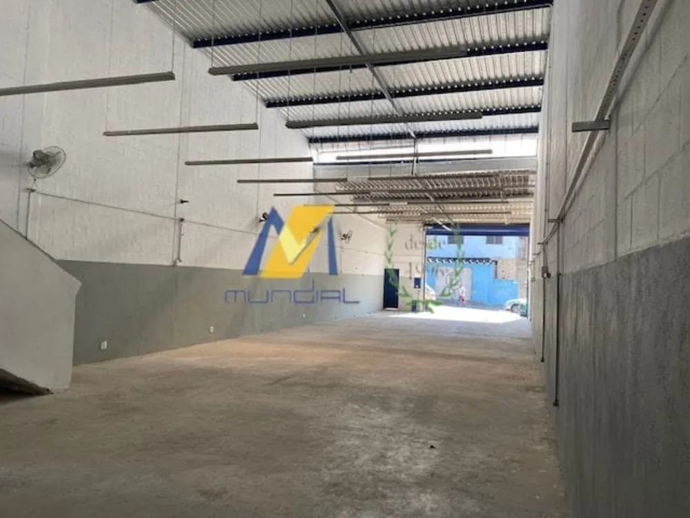 Sala-Conjunto, 300 m² - Foto 1