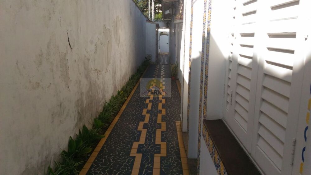 Casa, 4 quartos, 249 m² - Foto 2
