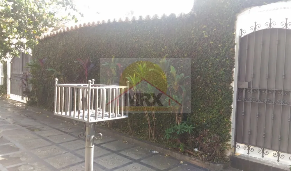 Casa, 4 quartos, 249 m² - Foto 2