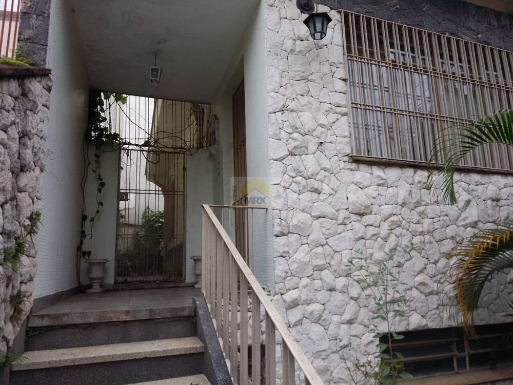 Casa à venda com 2 quartos, 250 - Foto 2