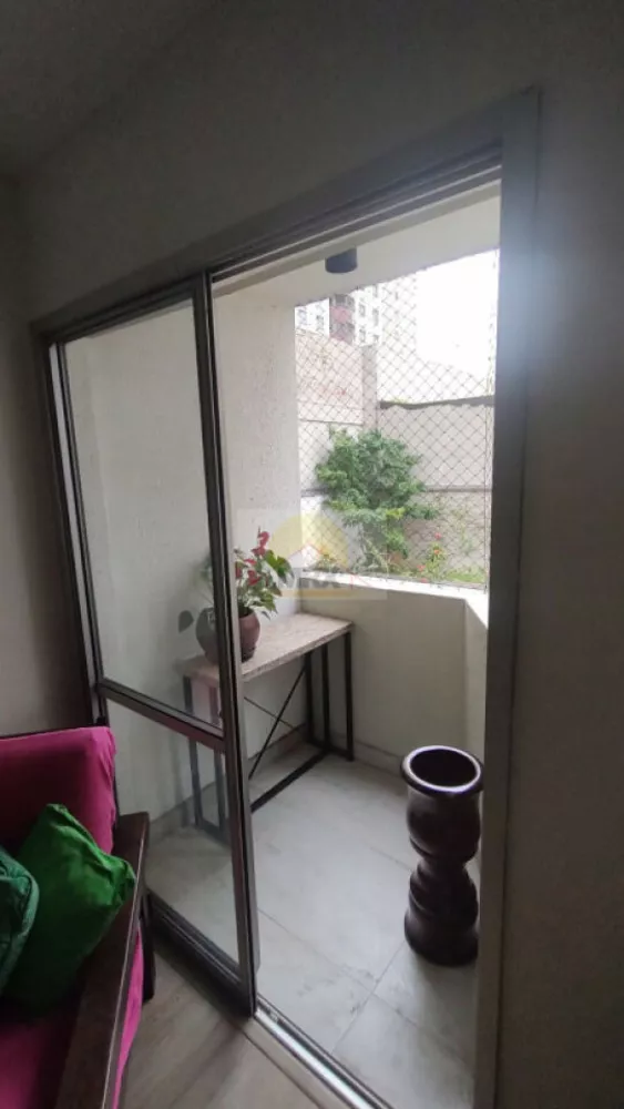 Apartamento à venda com 2 quartos, 44m² - Foto 2