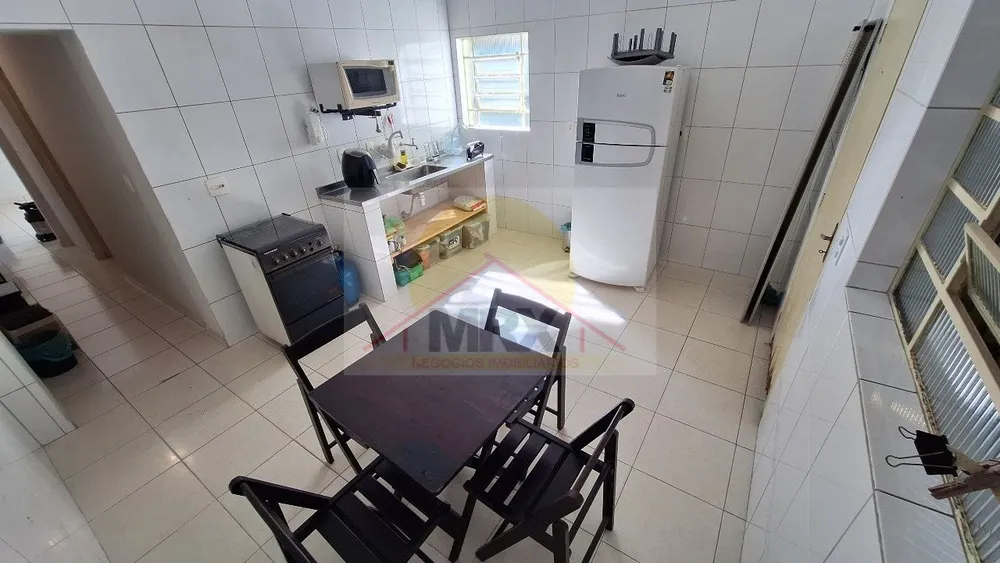 Casa, 4 quartos, 173 m² - Foto 1