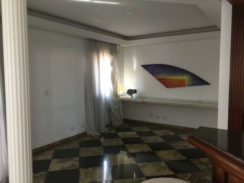 Apartamento à venda com 4 quartos, 500m² - Foto 1