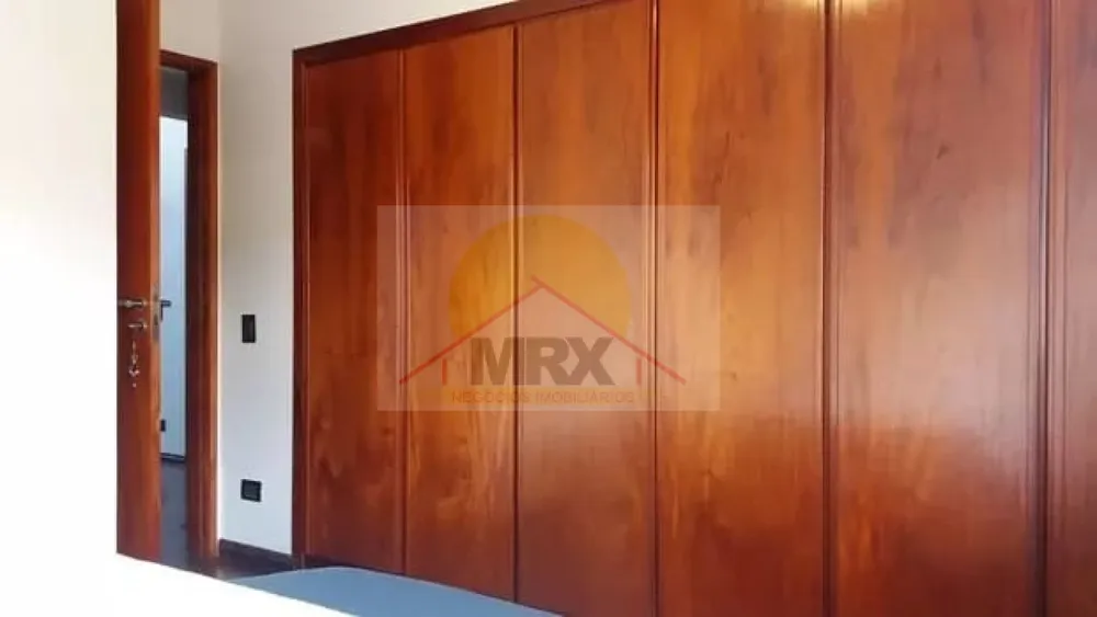 Casa, 4 quartos, 220 m² - Foto 1