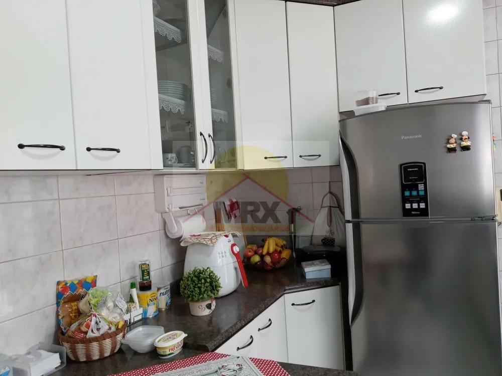 Casa, 3 quartos, 253 m² - Foto 1