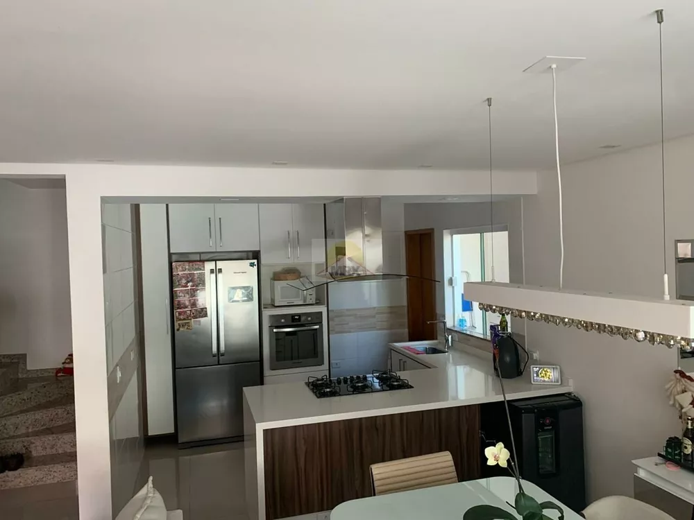 Casa à venda com 3 quartos, 120m² - Foto 5