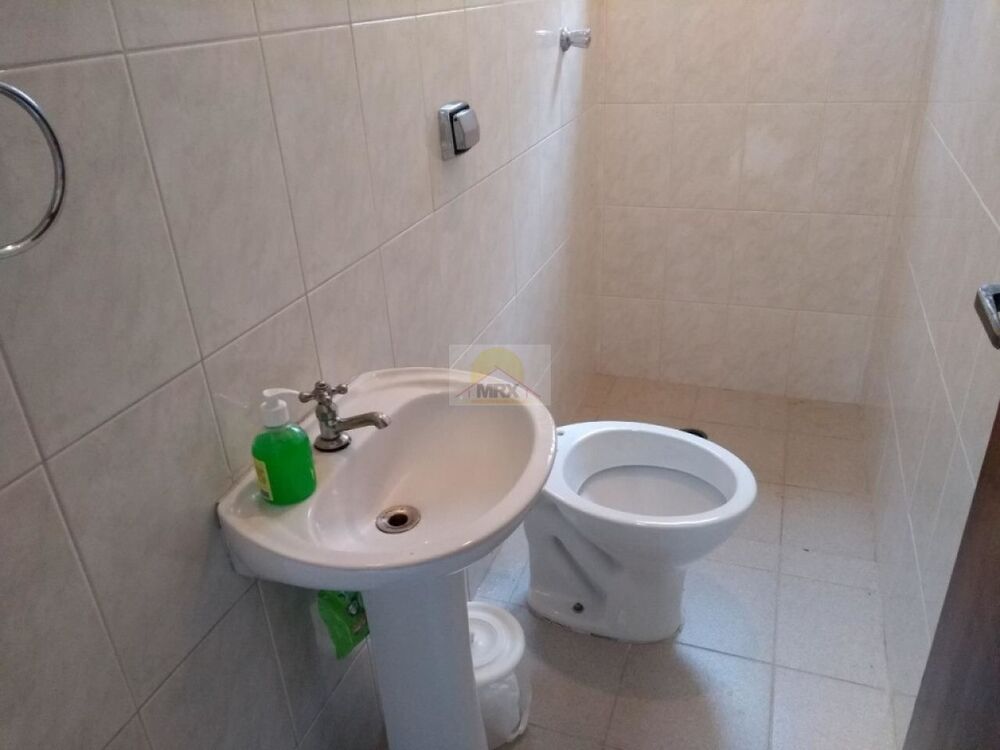 Casa, 4 quartos, 138 m² - Foto 2