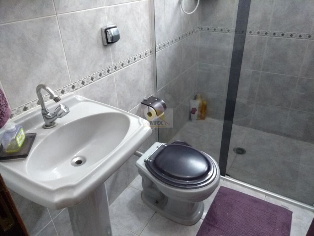 Casa, 4 quartos, 138 m² - Foto 1