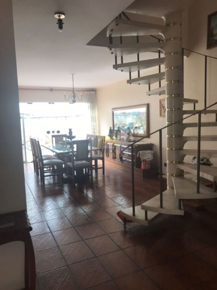 Casa, 3 quartos, 211 m² - Foto 6