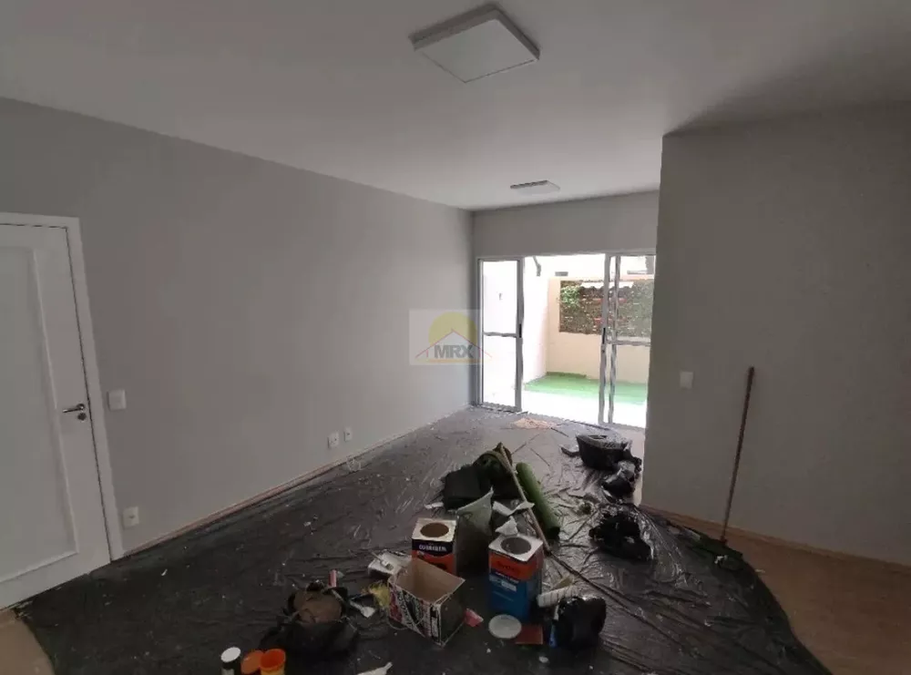 Apartamento à venda com 3 quartos, 100m² - Foto 2