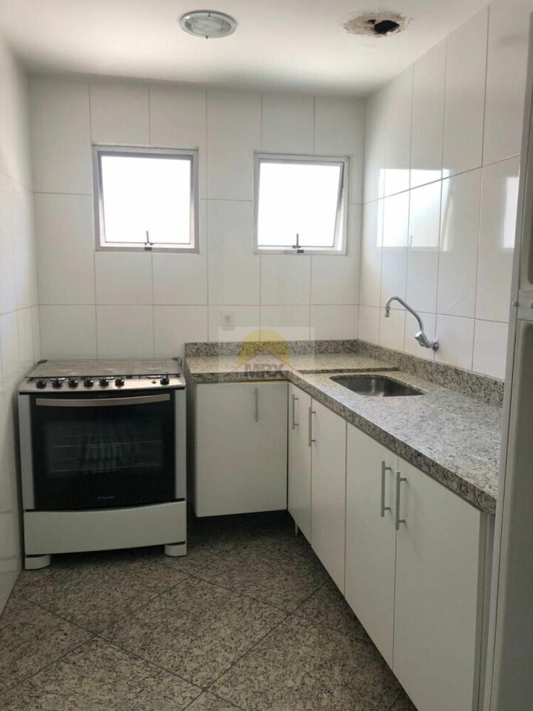 Apartamento à venda com 1 quarto, 38m² - Foto 2