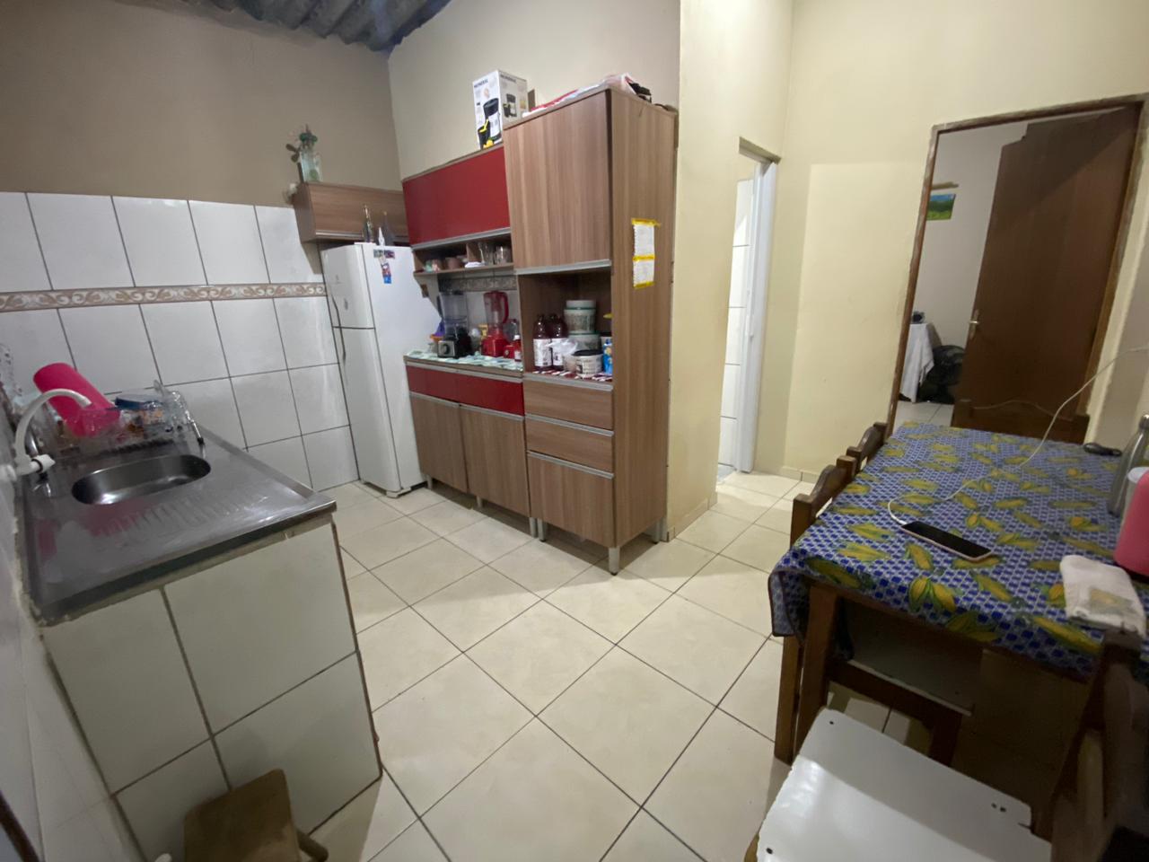 Casa à venda com 2 quartos, 1m² - Foto 10