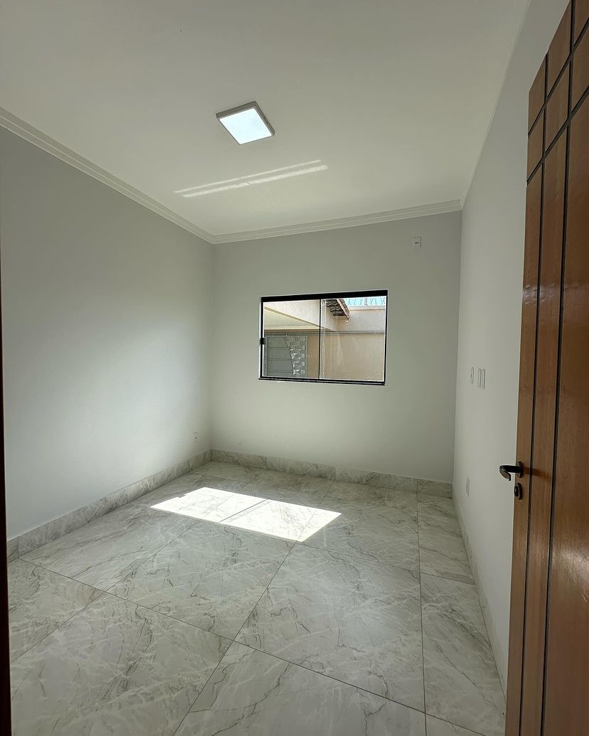 Casa à venda com 3 quartos, 70m² - Foto 7