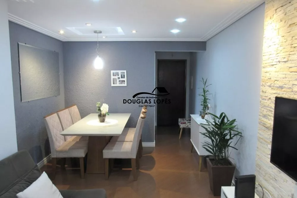 Apartamento à venda com 3 quartos, 61m² - Foto 1