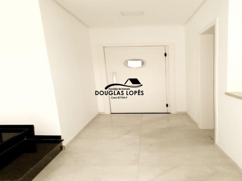 Sobrado, 3 quartos, 216 m² - Foto 1