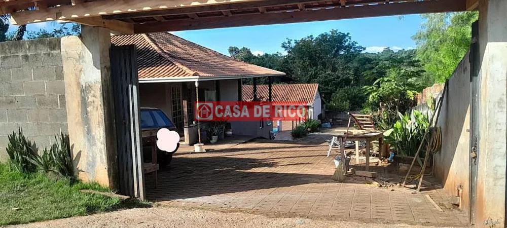 Chácara, 3 quartos, 2000 m² - Foto 1