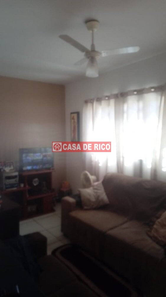 Casa à venda com 3 quartos, 68m² - Foto 6