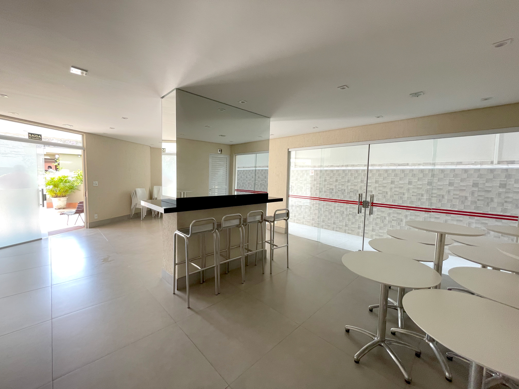 Apartamento à venda com 2 quartos, 118m² - Foto 28