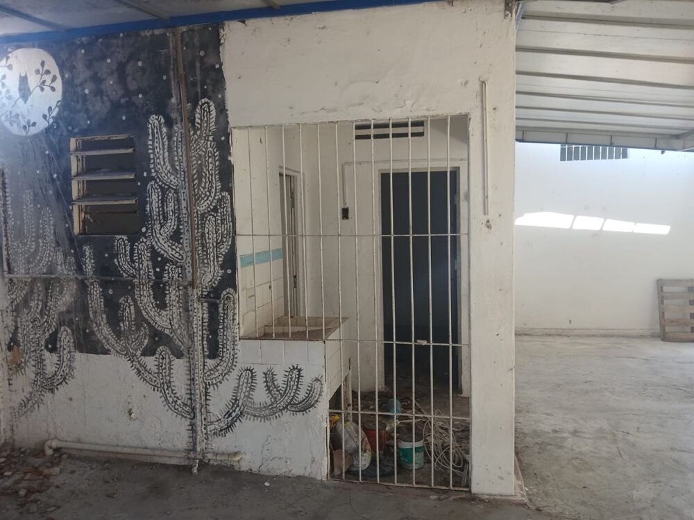Casa à venda com 4 quartos, 160m² - Foto 3
