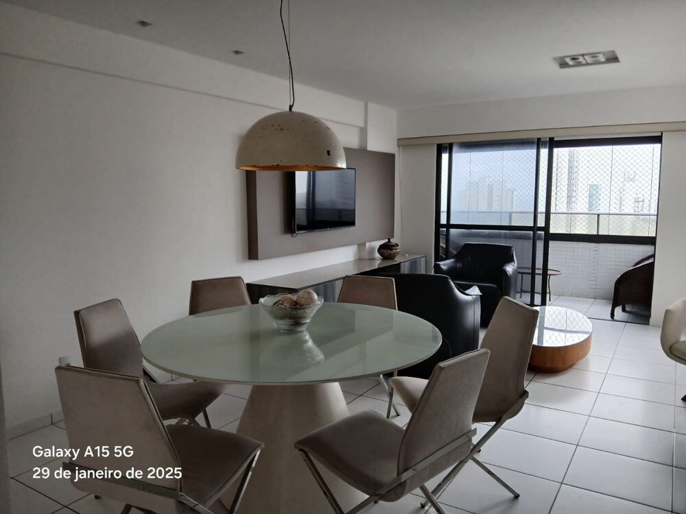 Apartamento para alugar com 3 quartos, 108m² - Foto 3