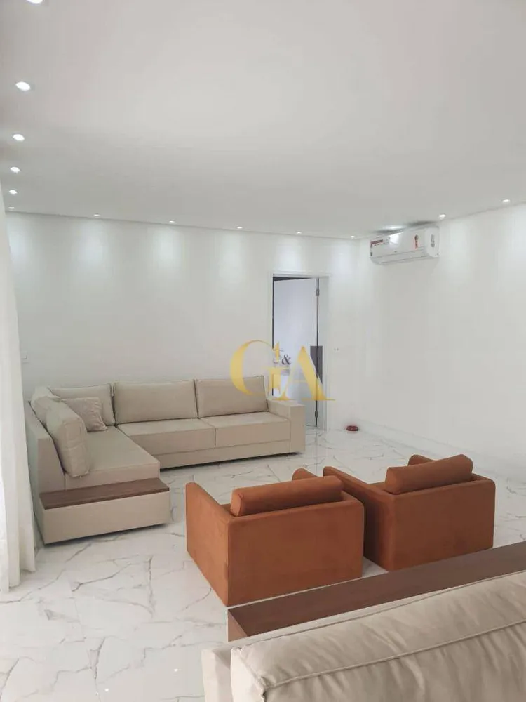 Apartamento, 3 quartos, 228 m² - Foto 1