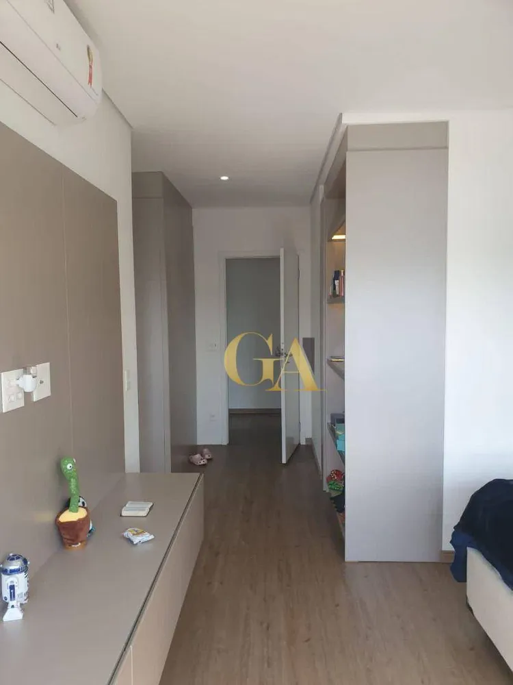 Apartamento, 3 quartos, 228 m² - Foto 2