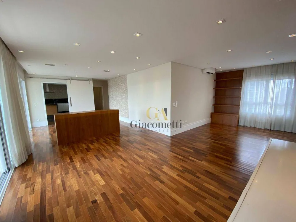 Apartamento, 3 quartos, 196 m² - Foto 2