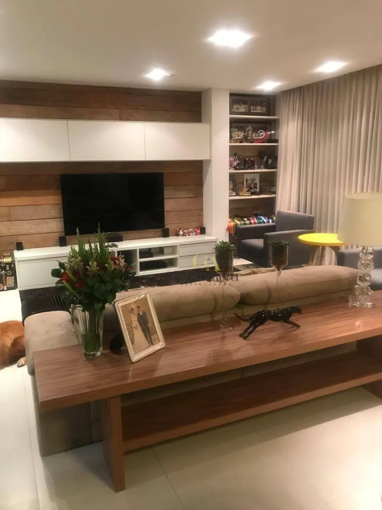 Apartamento, 2 quartos, 121 m² - Foto 1