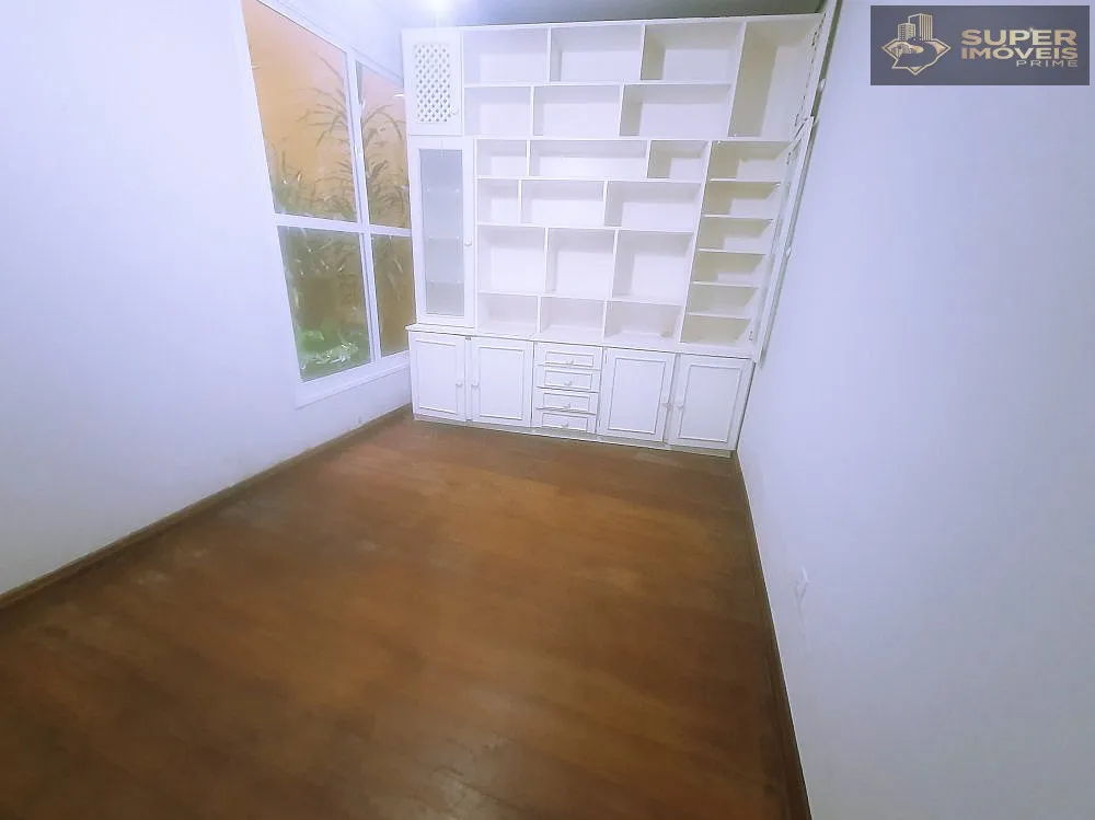 Casa, 3 quartos, 285 m² - Foto 2