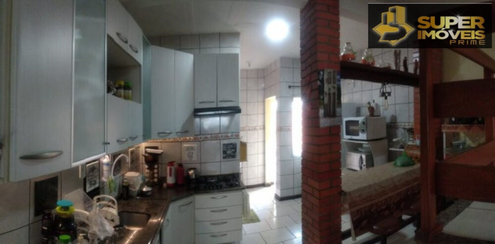 Casa à venda com 2 quartos, 185m² - Foto 4