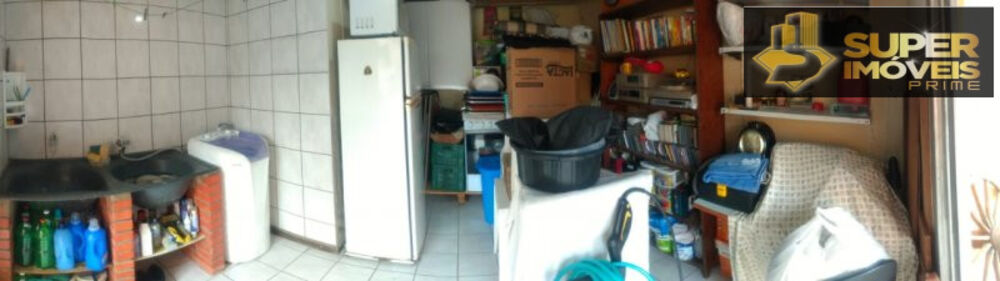 Casa à venda com 2 quartos, 185m² - Foto 7