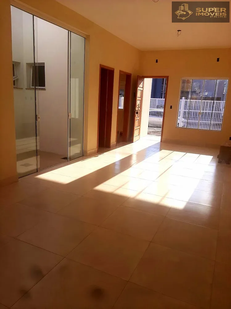 Casa, 2 quartos, 175 m² - Foto 1